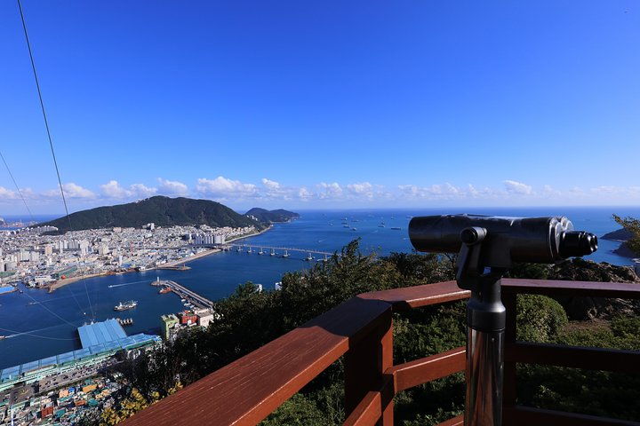 PRIVATE MORNING HIKING TO SEE THE SPECTACULAR BUSAN CITY VIEW (326m / 1,070ft) - Photo 1 of 12